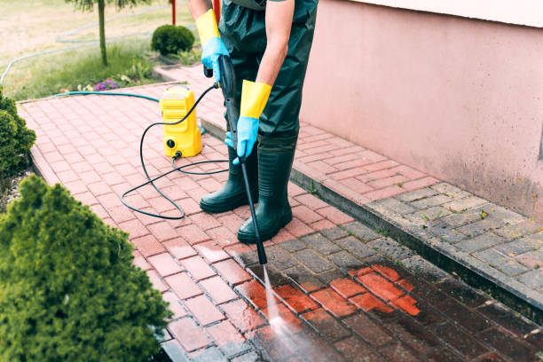 Why Choose Our Certified Pressure Washing Experts for Your Project Needs in Essexville, MI?